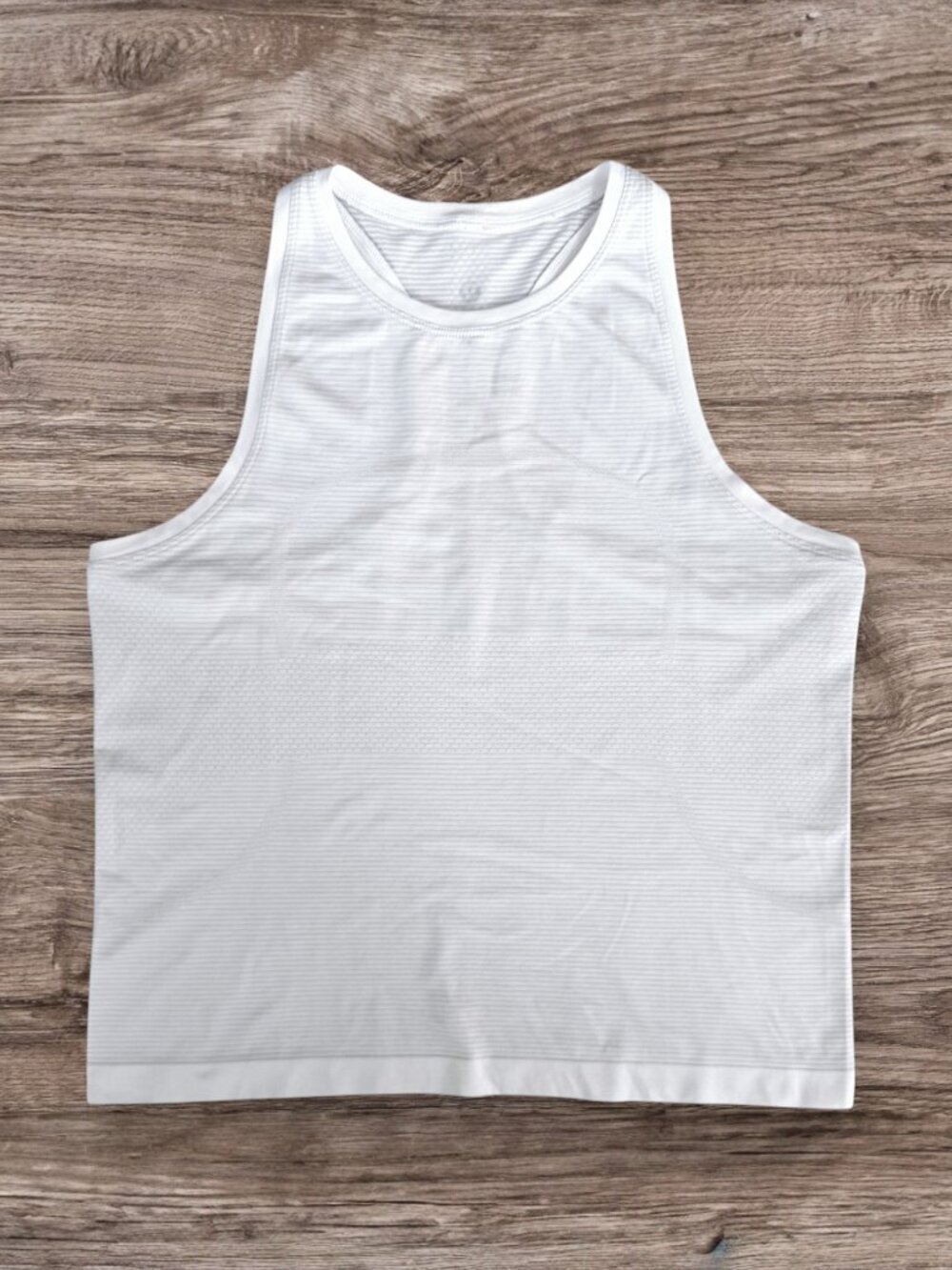 Lululemon Swiftly Tech Racerback Tank 2.0 White Size 10 Seamless Running